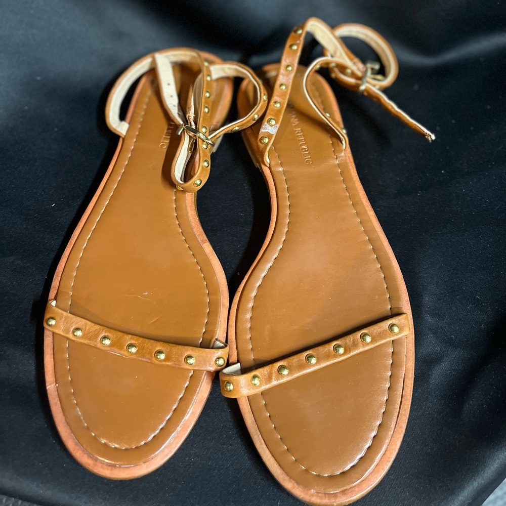 Brown banana republic sandals